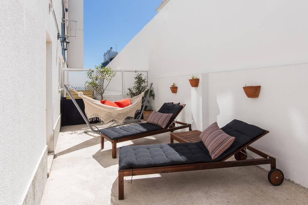 "Homeysuite" In Estoril Beach Apartment Exterior photo